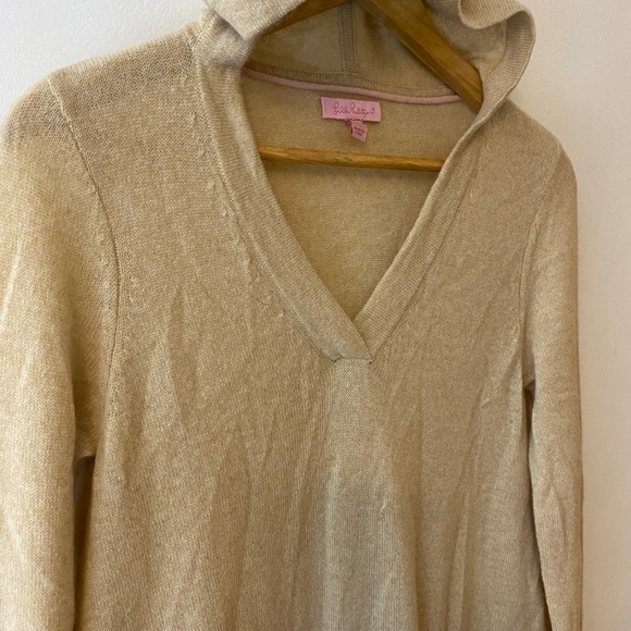 LILLY PULITZER 100% CASHMERE HOODED OVERSIZED SWEATER LIGHTWEIGHT GORGEOUS - Picture 4 of 9